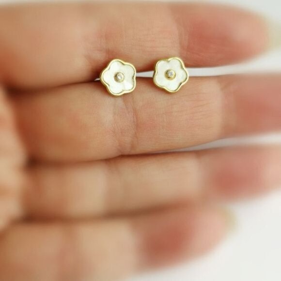 Mother of Pearl Flower earrings with diamond in 14k gold NEW - Picture 4 of 7